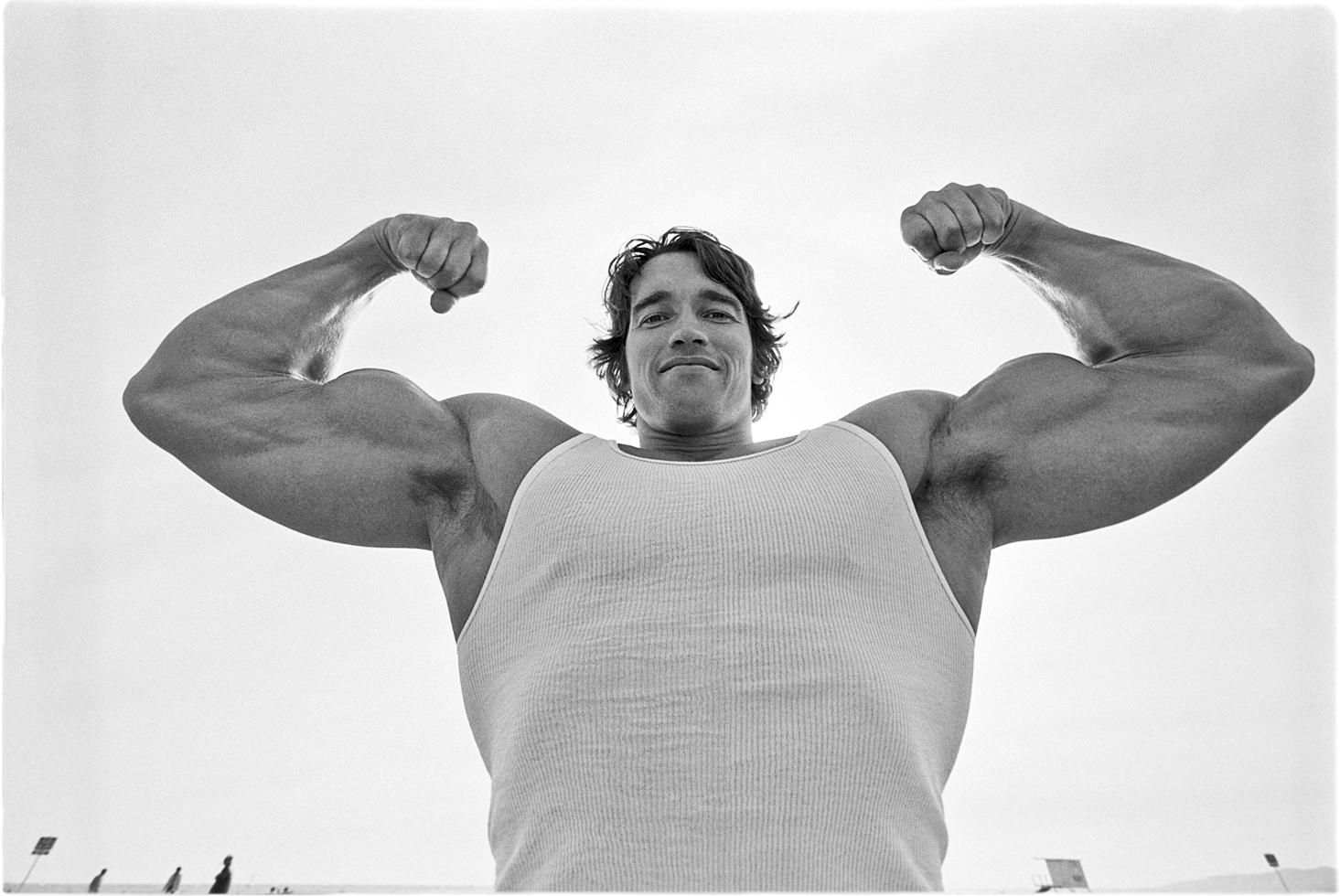 arnold schwarzenegger black and white 0020