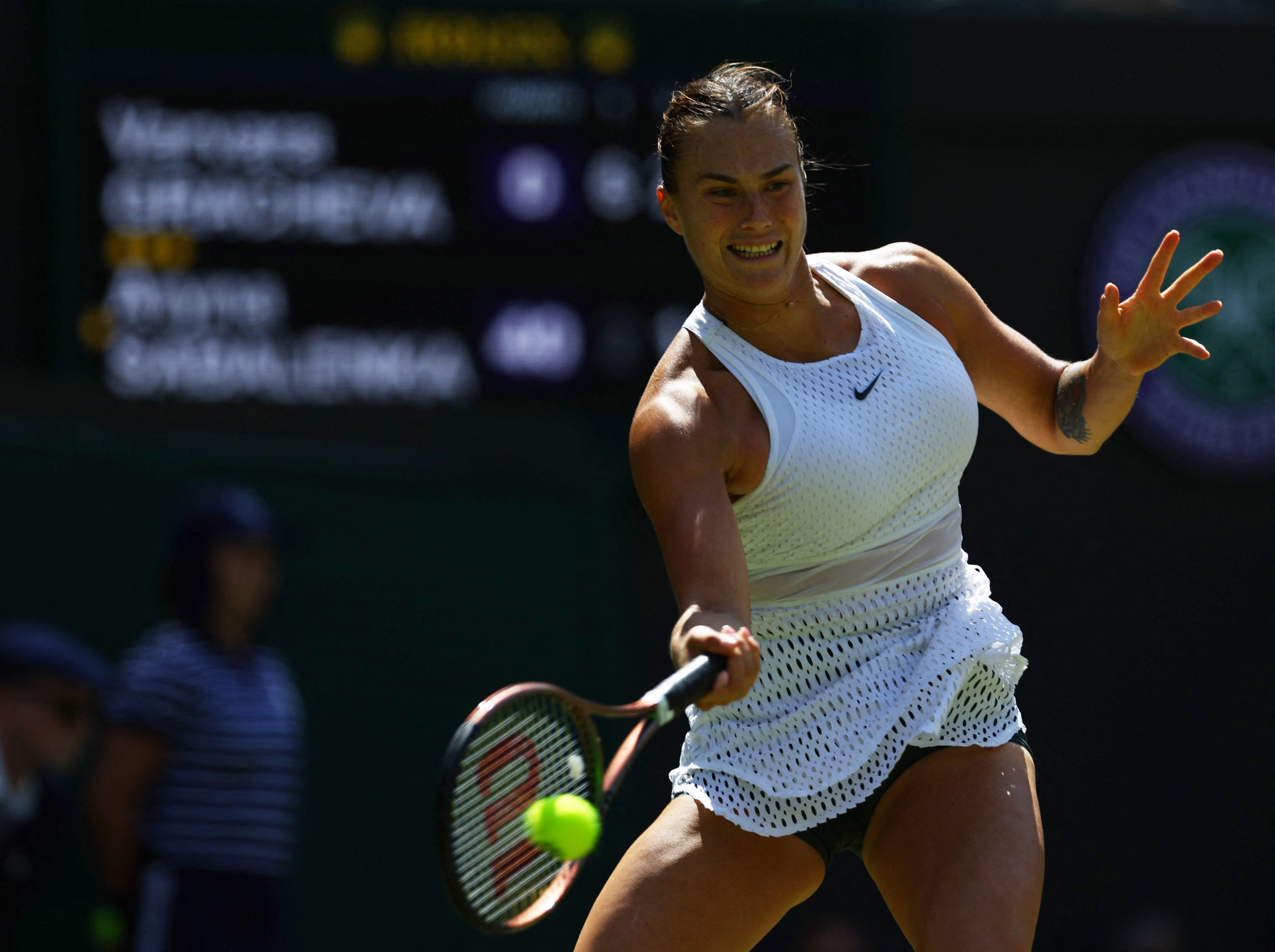 Aryna Sabalenka tennis style