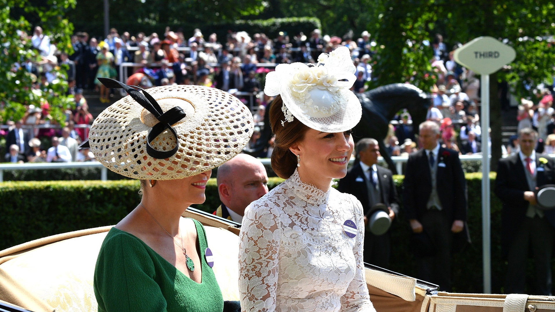 ascot image 0011