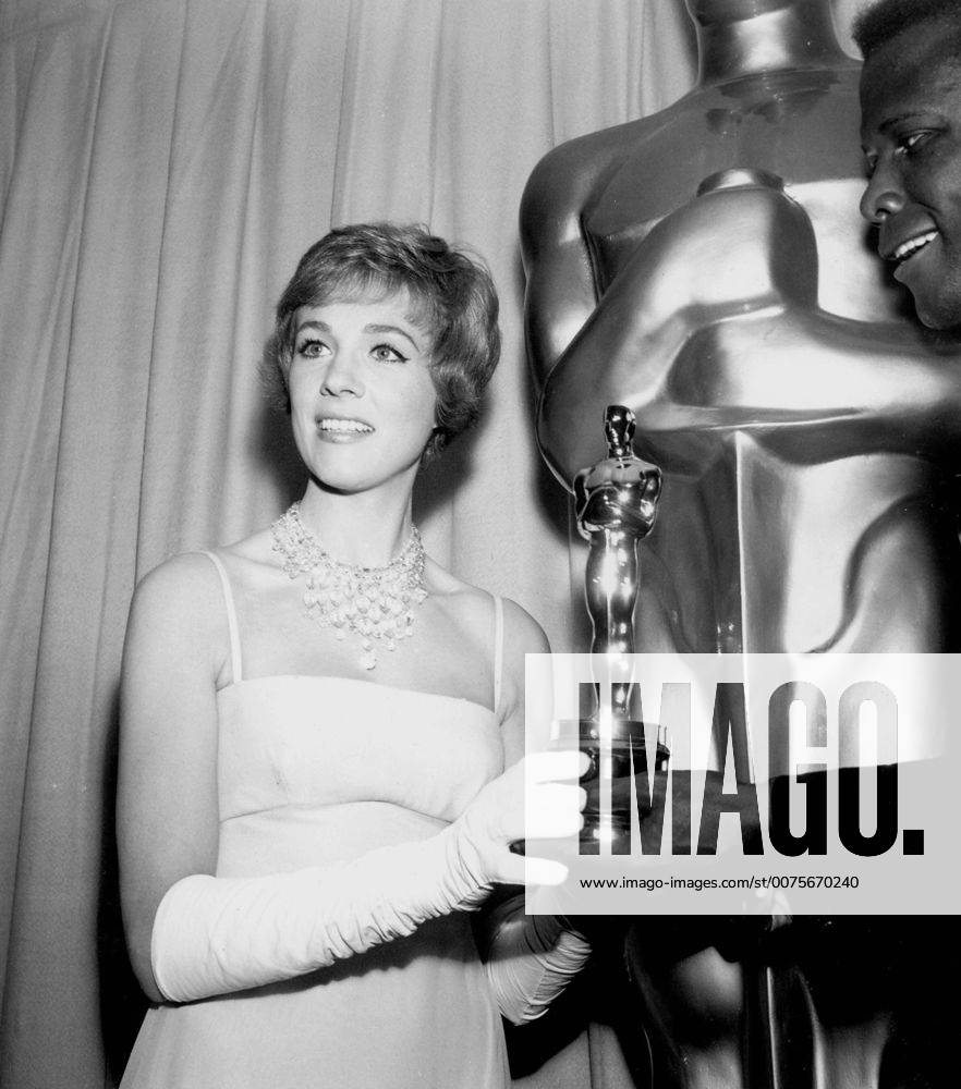 audrey hepburn julie andrews 0024