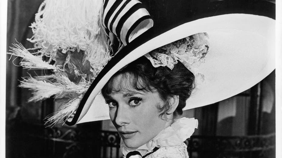 audrey hepburn julie andrews 0028