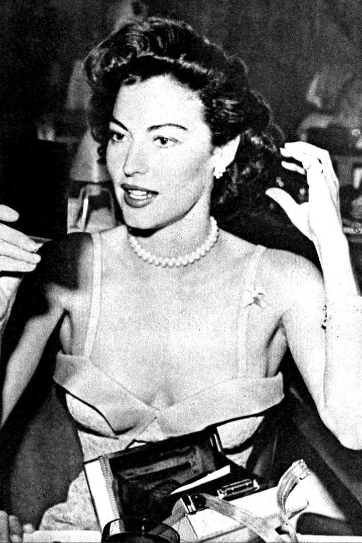 ava gardner hairstyles 0035