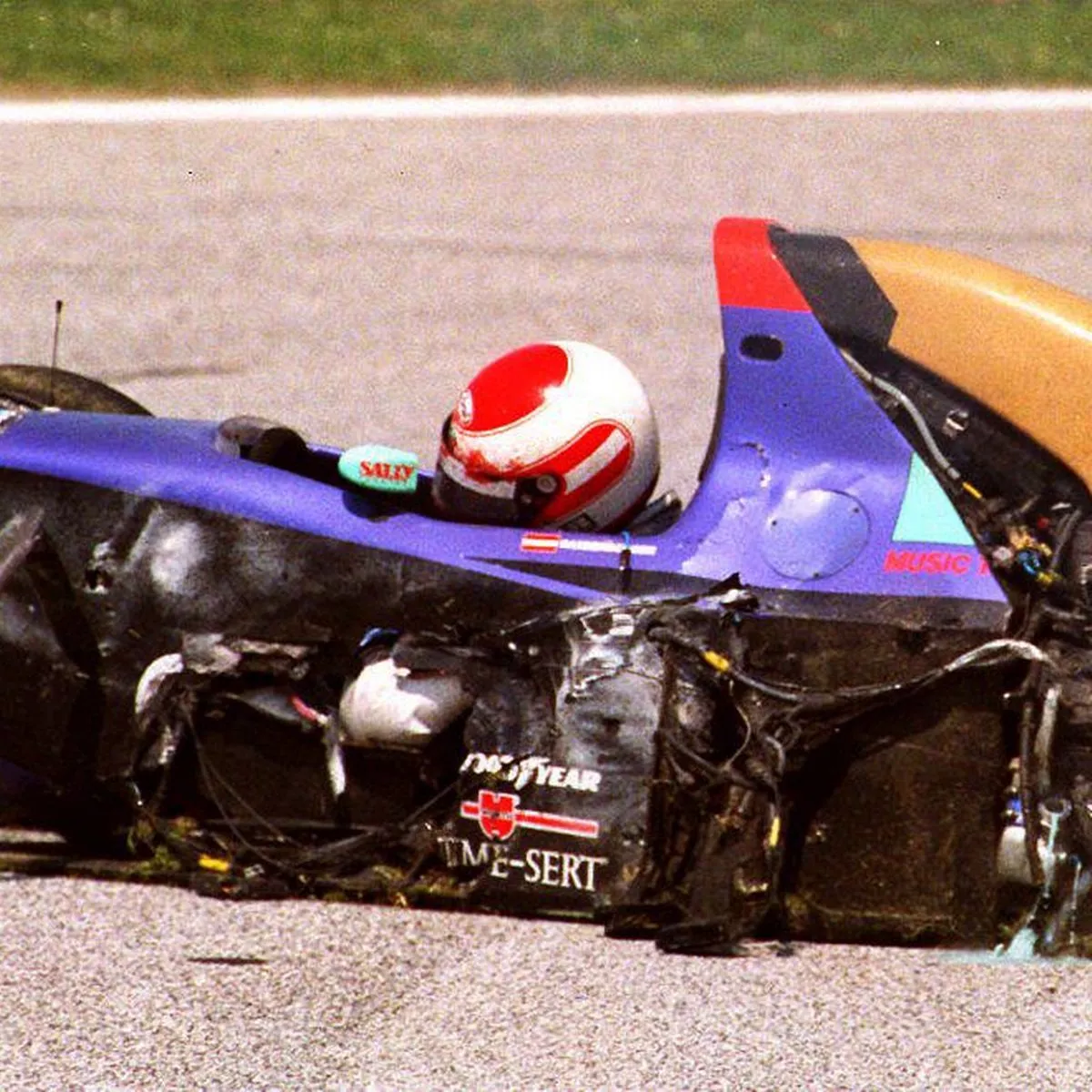 ayrton senna death photos 0026
