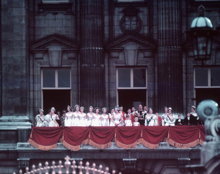 balcony coronation picture 0027