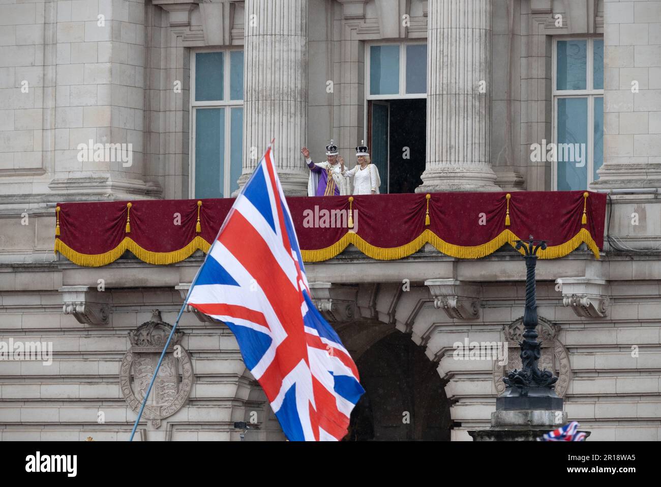 balcony coronation picture 0038