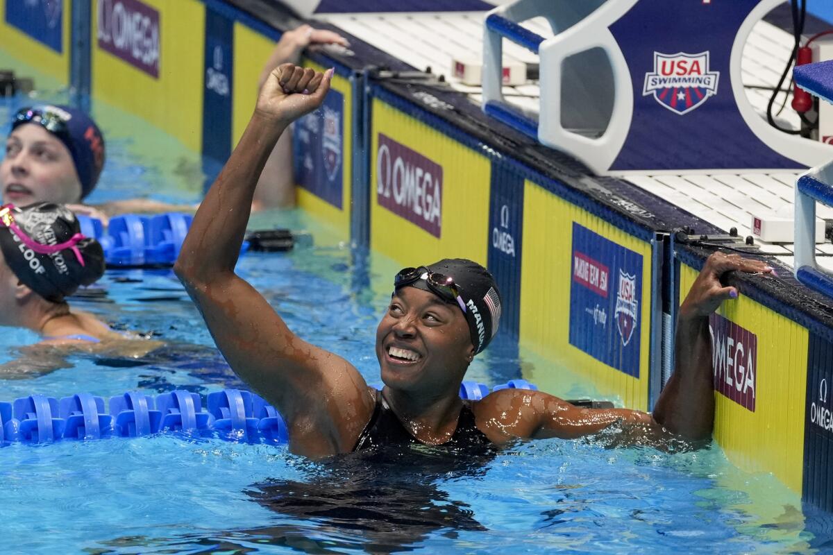 best female swimmer 2023 0030