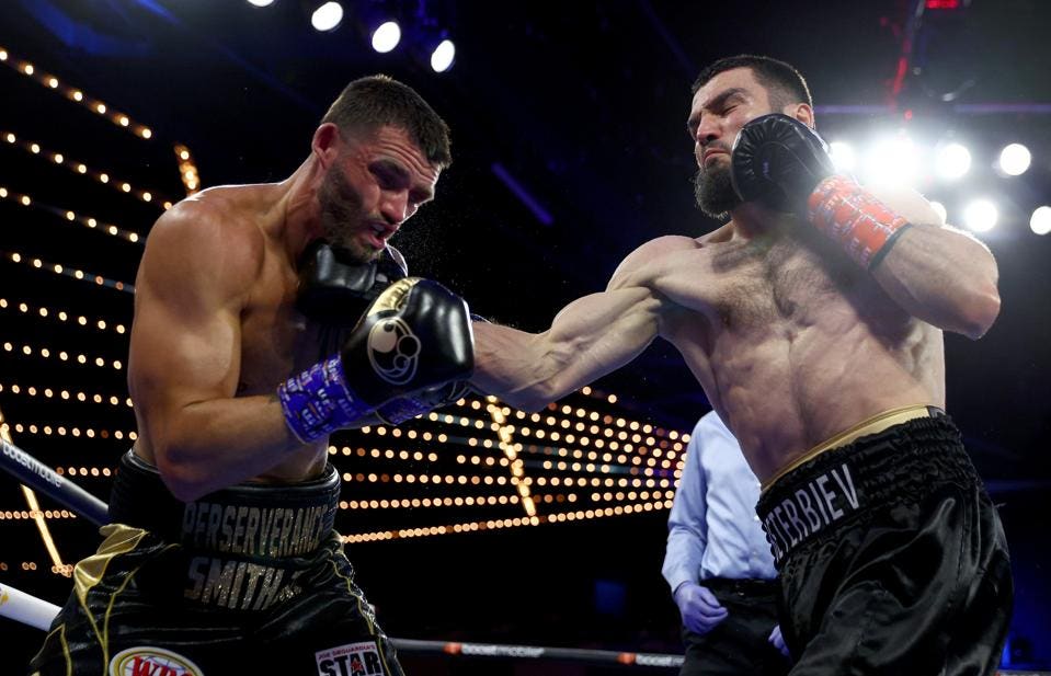 beterbiev callum smith 0040