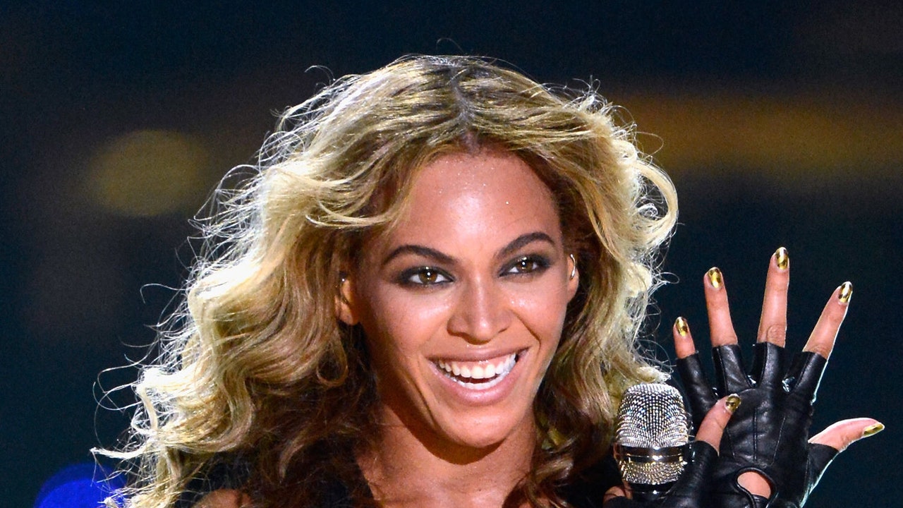 beyonce super bowl 2013 photo 0023