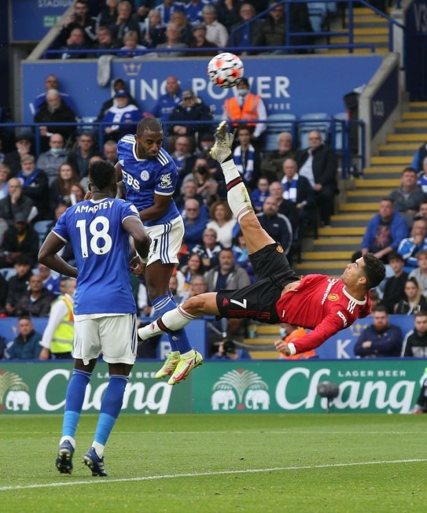 bicycle kick messi 0024