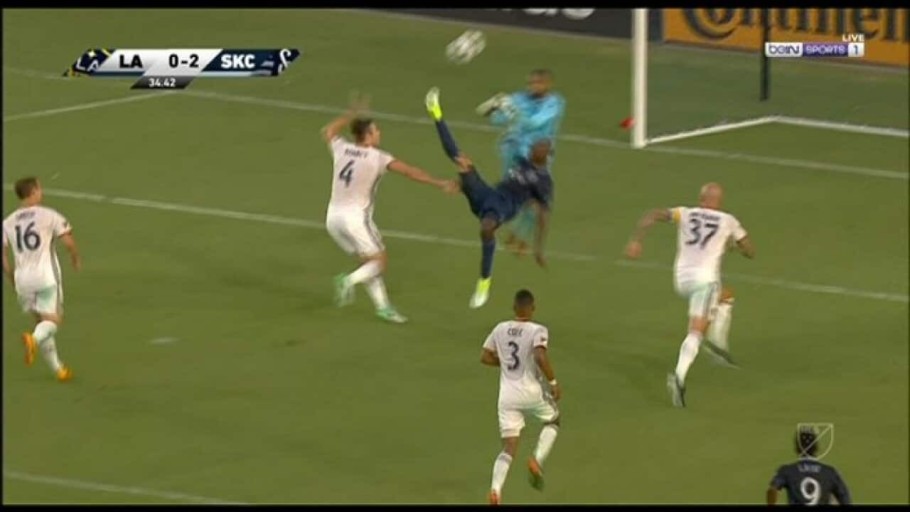 bicycle kick messi 0071