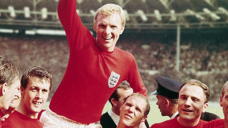 bobby moore football 0048