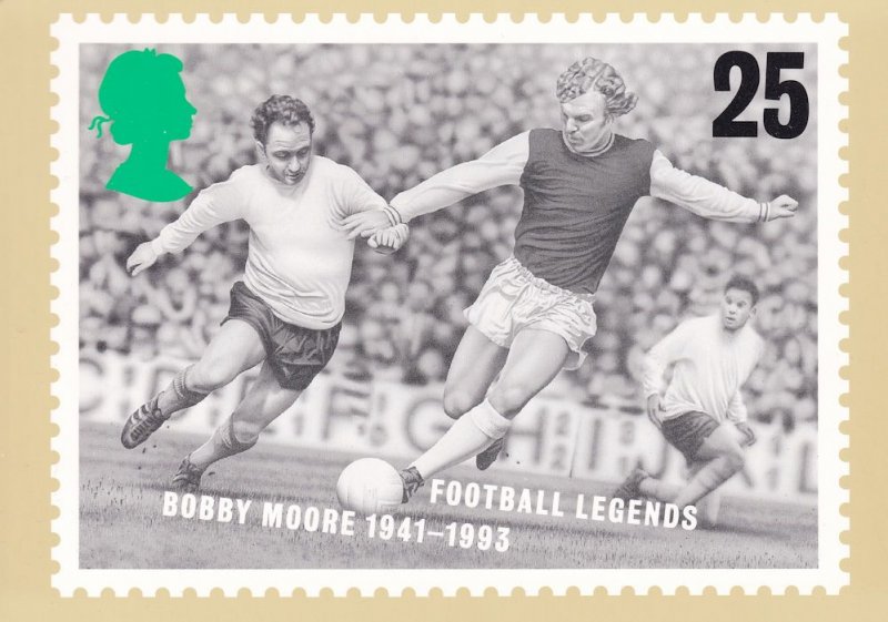 bobby moore football 0097
