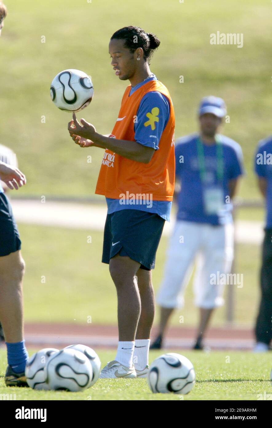 brazil ronaldinho wallpaper 0068
