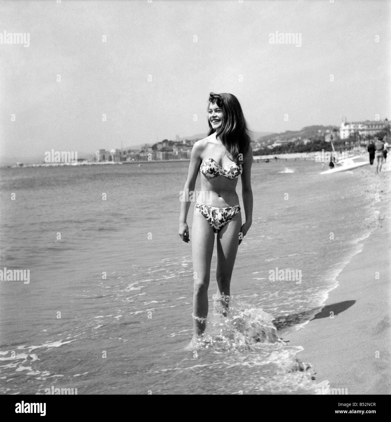 Brigitte Bardot beach fashion