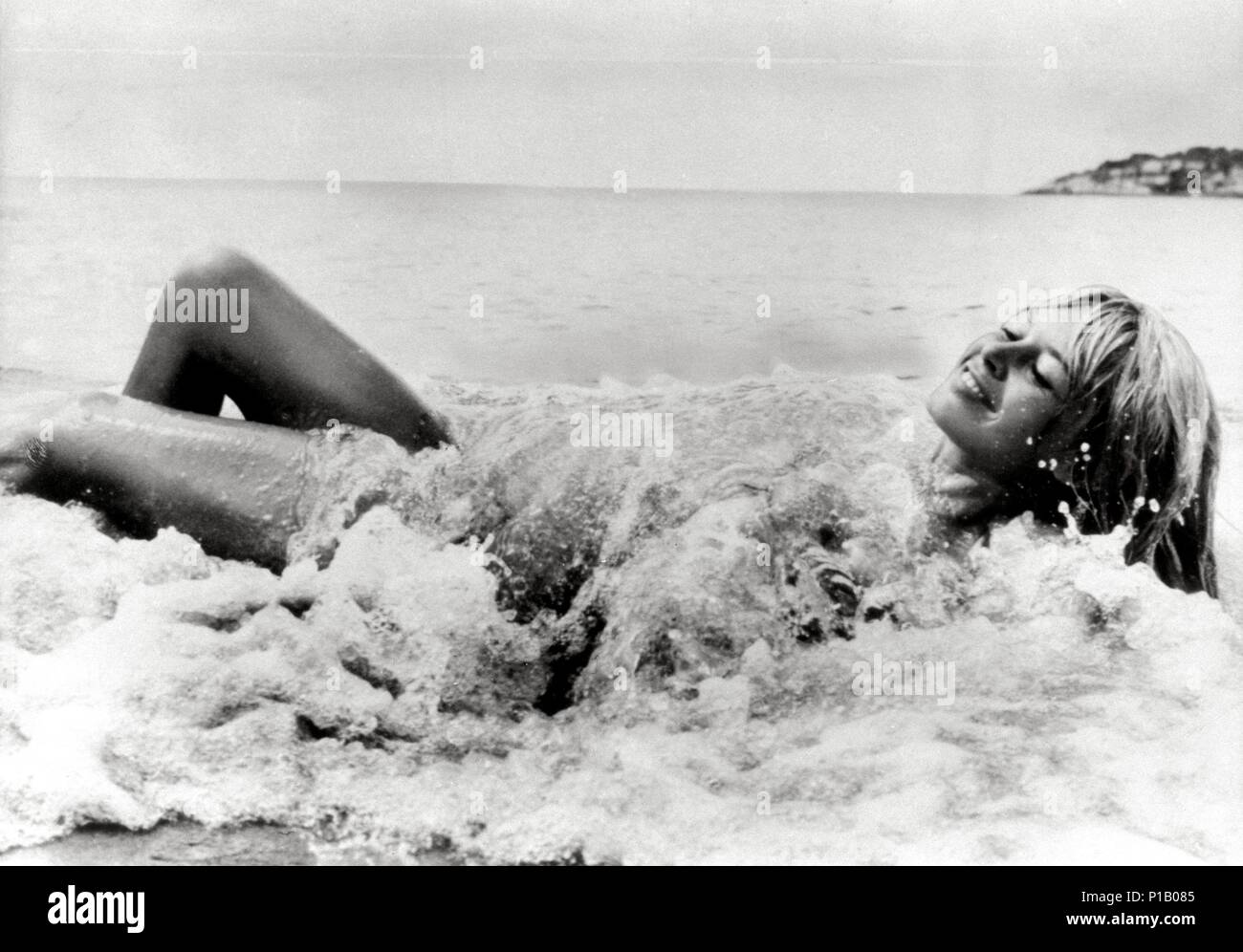 brigitte bardot beach 0024
