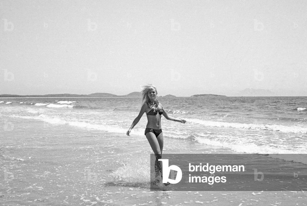 brigitte bardot beach 0038