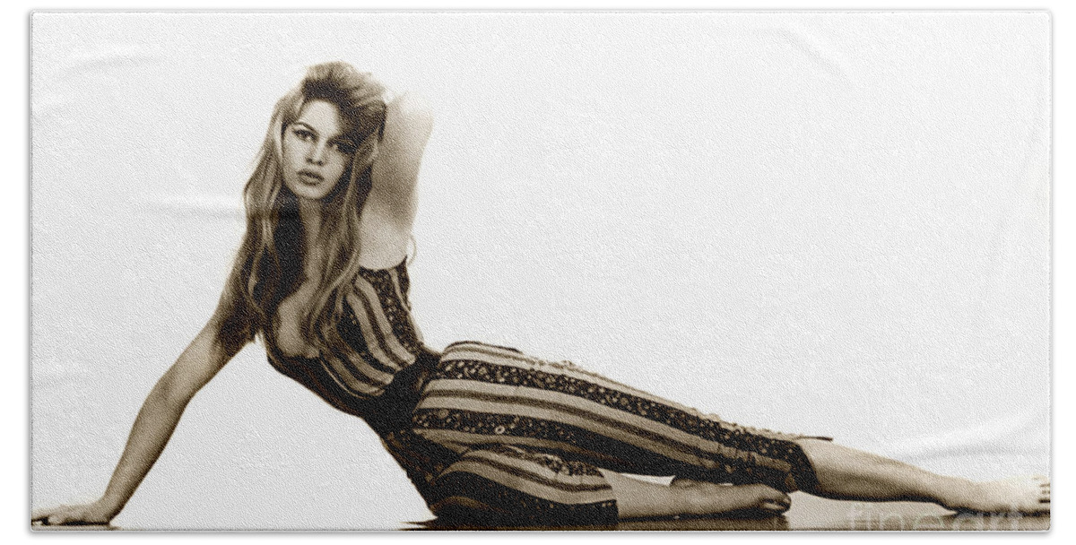brigitte bardot beach 0044