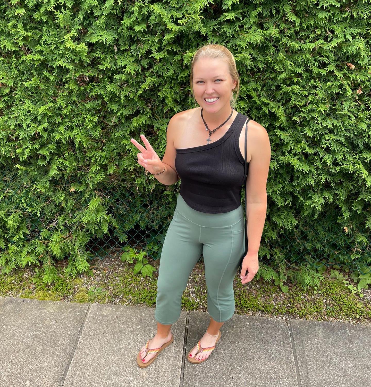 brooke henderson swimsuit 0017