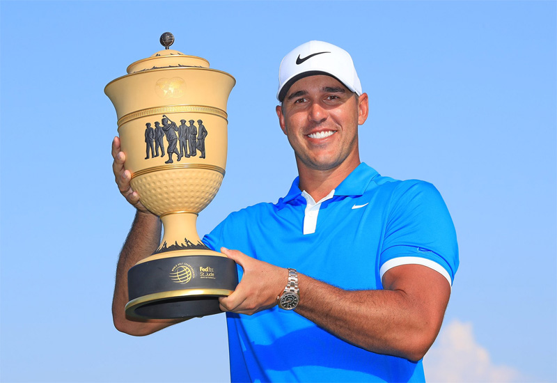 brooks koepka trophy 0013