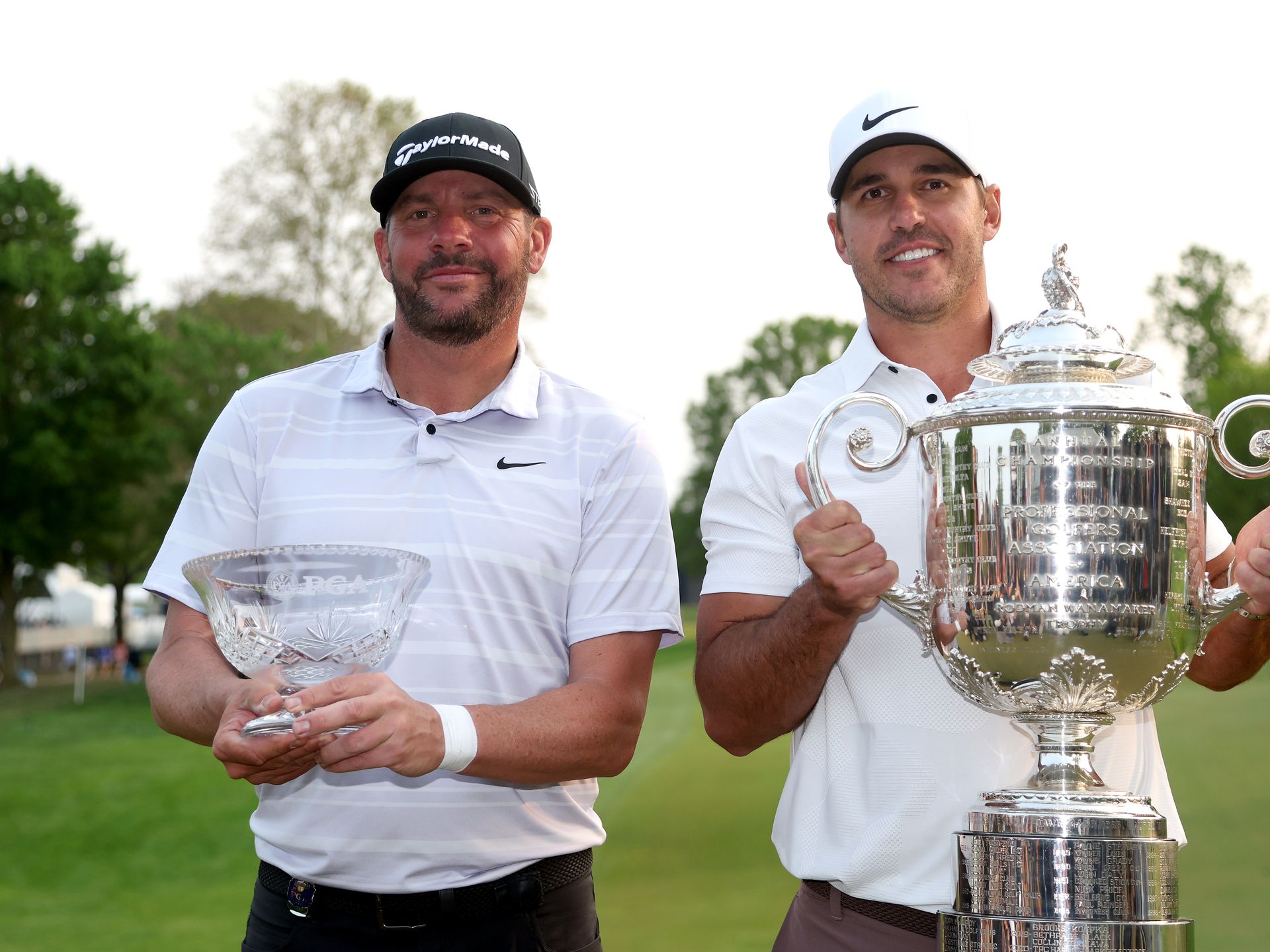 brooks koepka trophy 0025