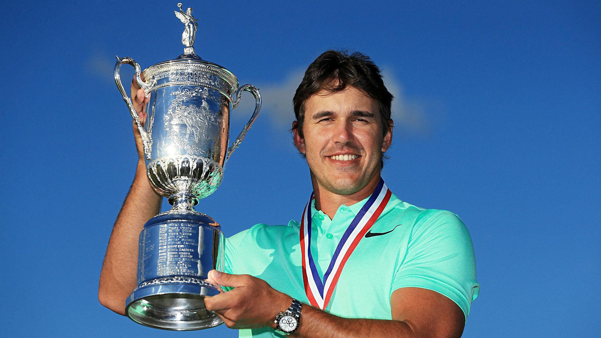 brooks koepka trophy 0046