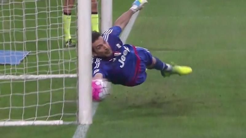 buffon save 0011