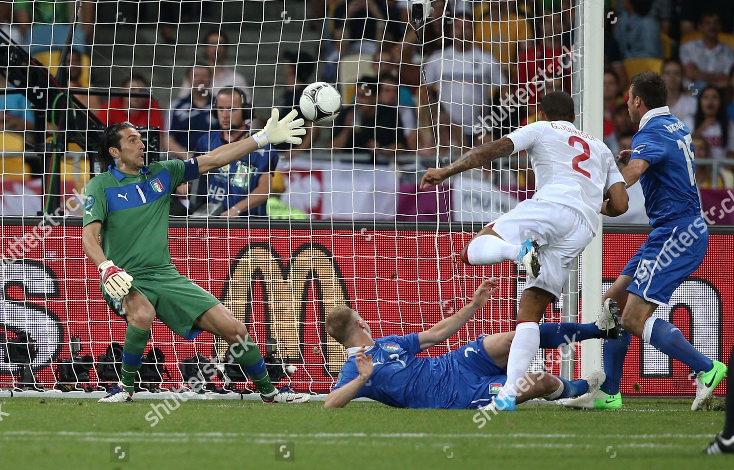 buffon save 0032