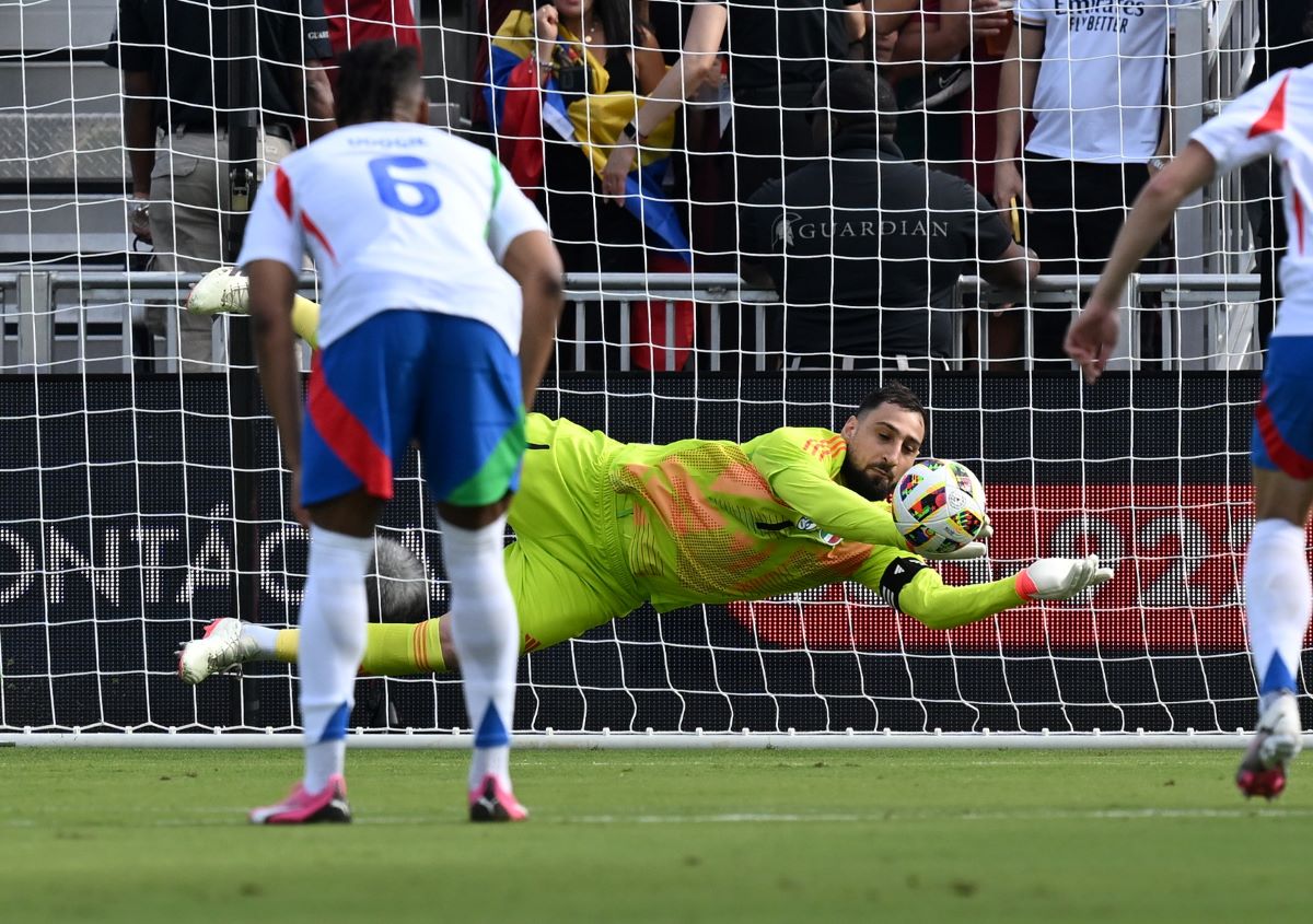 buffon save 0044