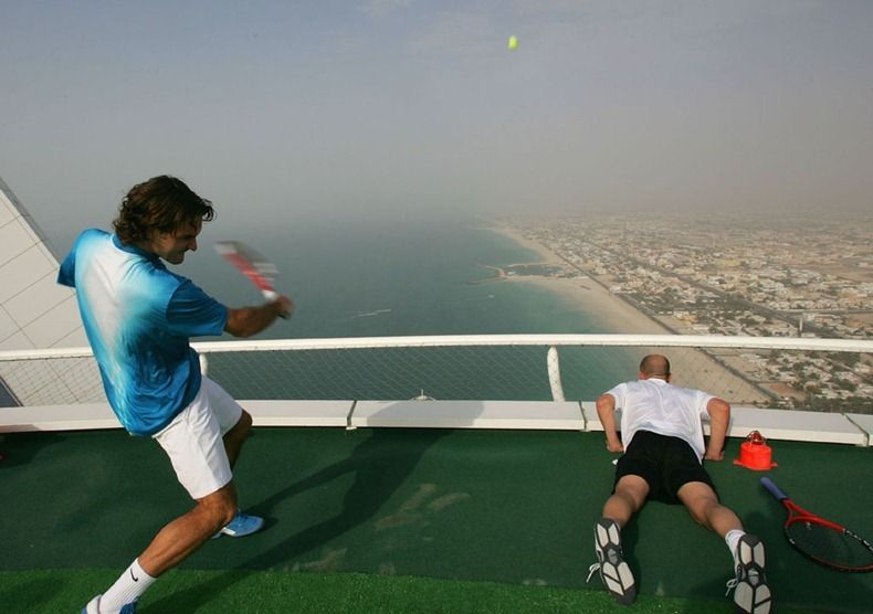 burj-al-arab hotel tennis court