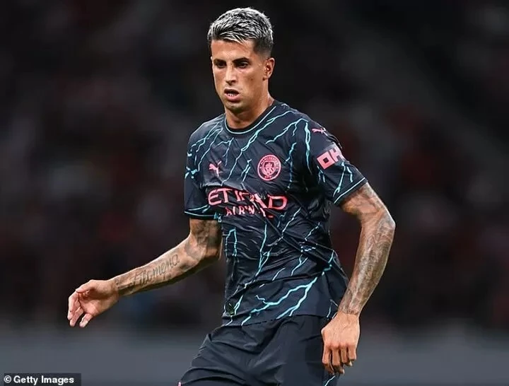 Cancelo photo 0072