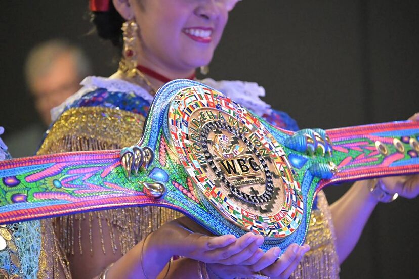 all canelo belts 0019