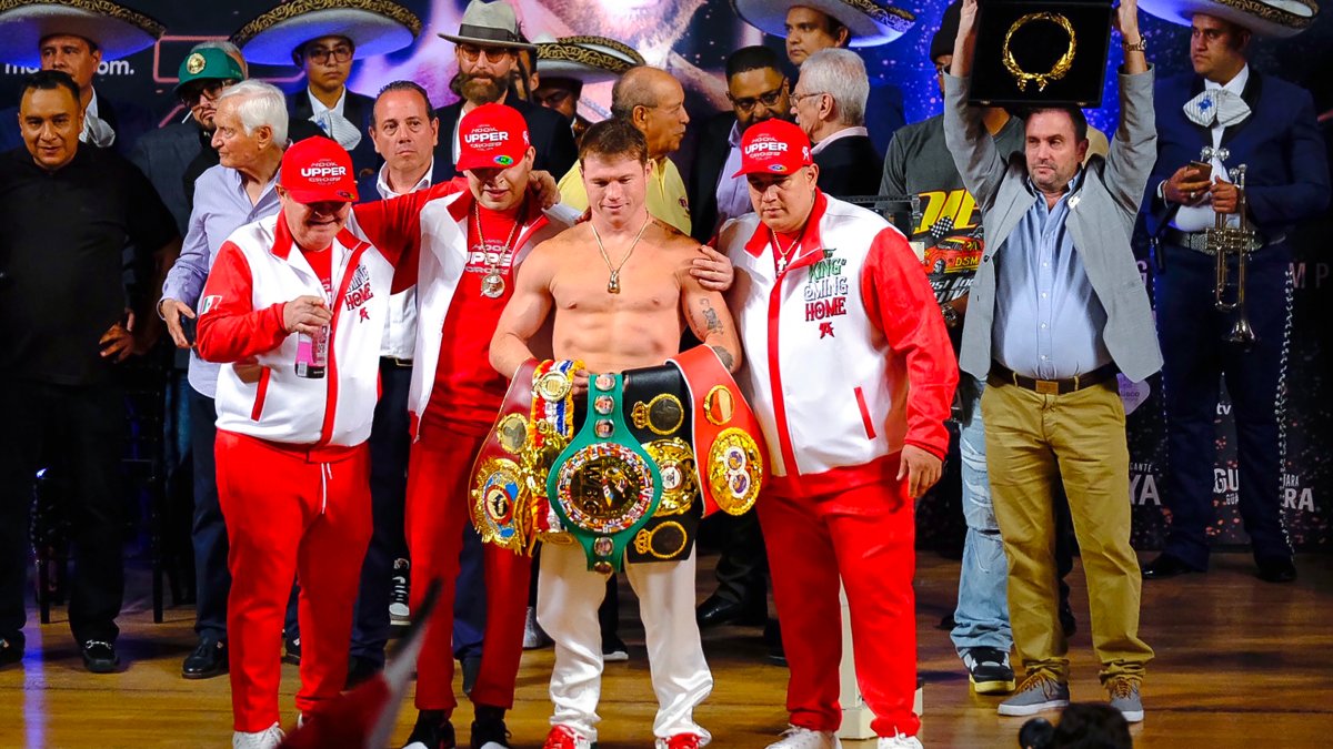 canelo álvarez belts 0017