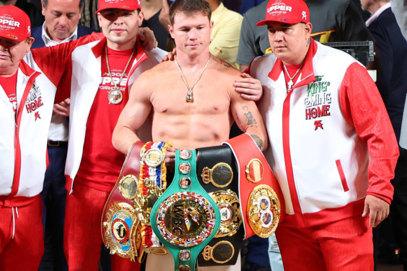 canelo álvarez belts 0021