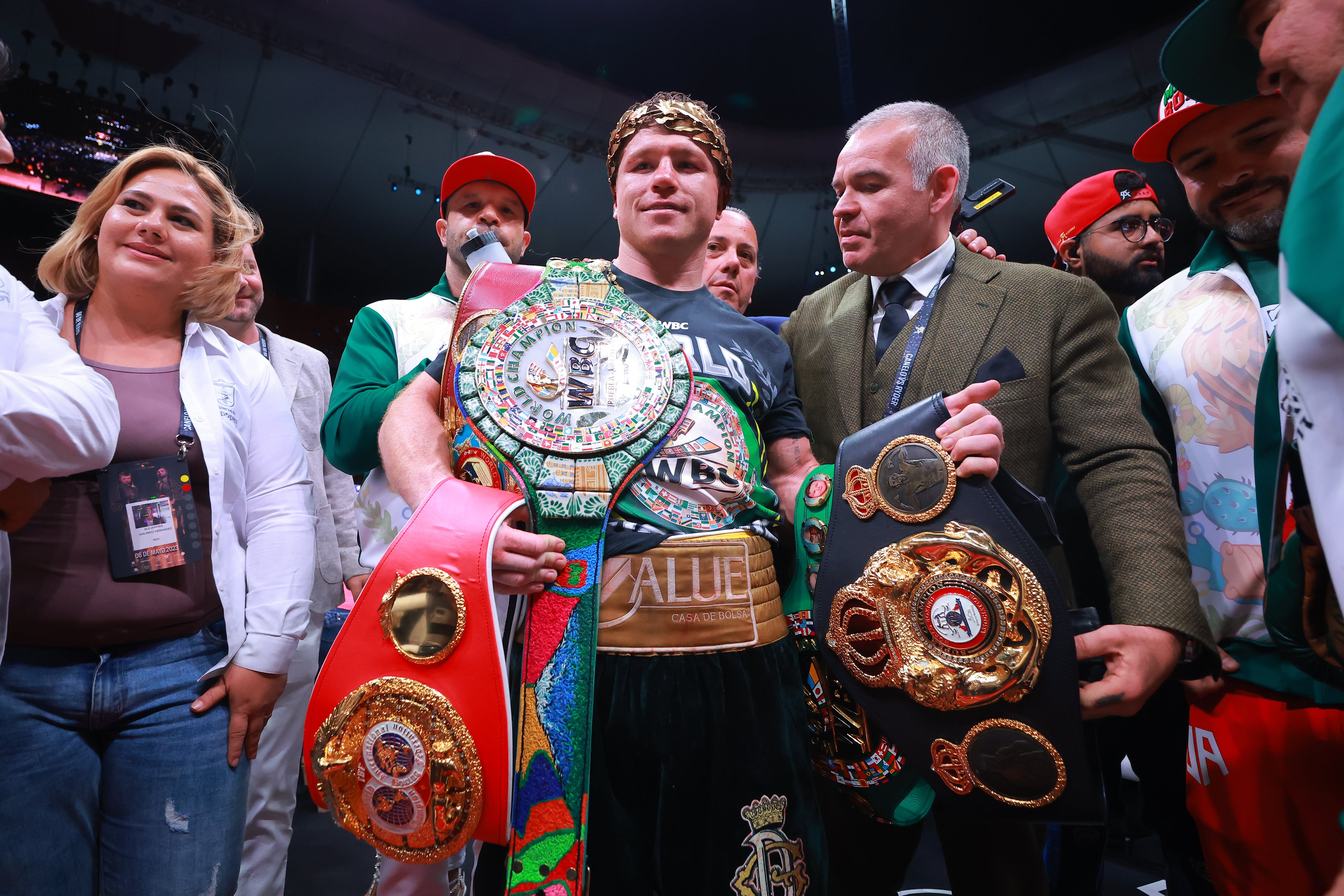 canelo álvarez belts 0040