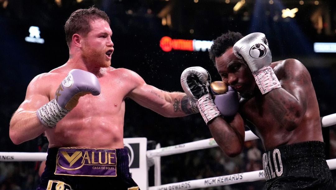 canelo álvarez belts 0042