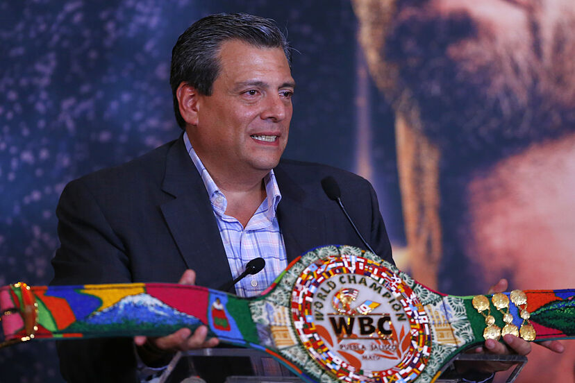 canelo álvarez belts 0045