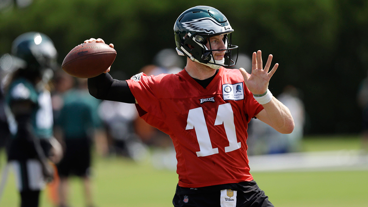 carson wentz photo 0037