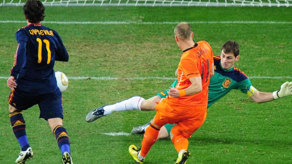 casillas 2010 0053