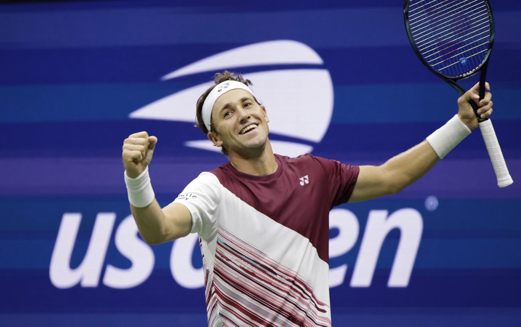 casper ruud serve 0041