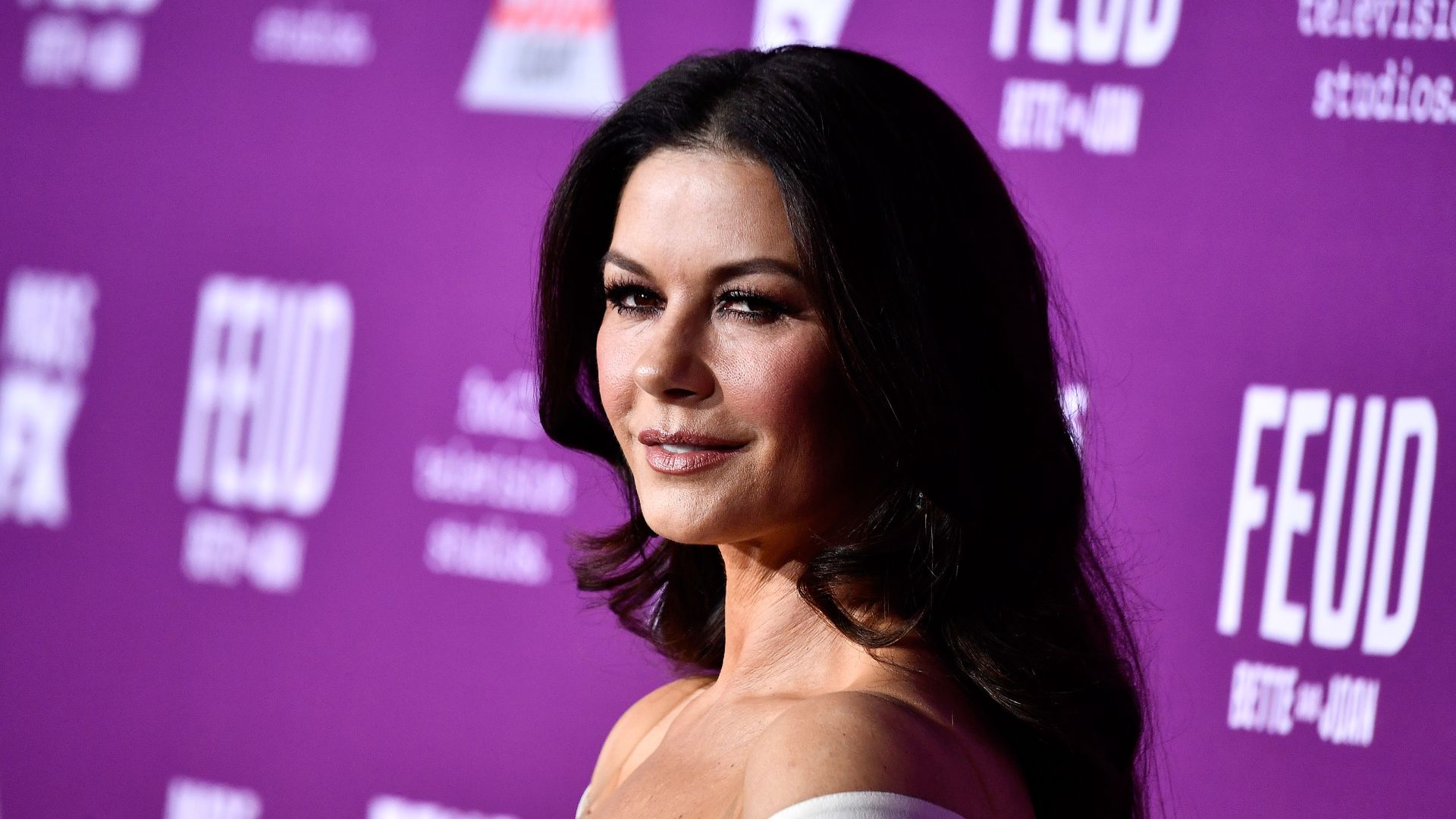 catherine zeta jones breast size 0019