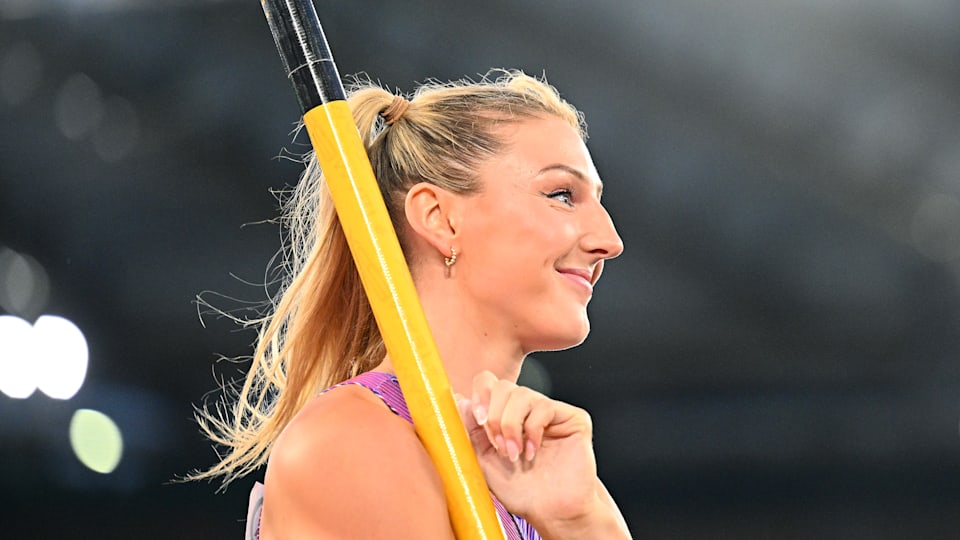 caudery pole vaulter 0020