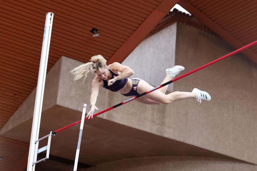 caudery pole vaulter 0026