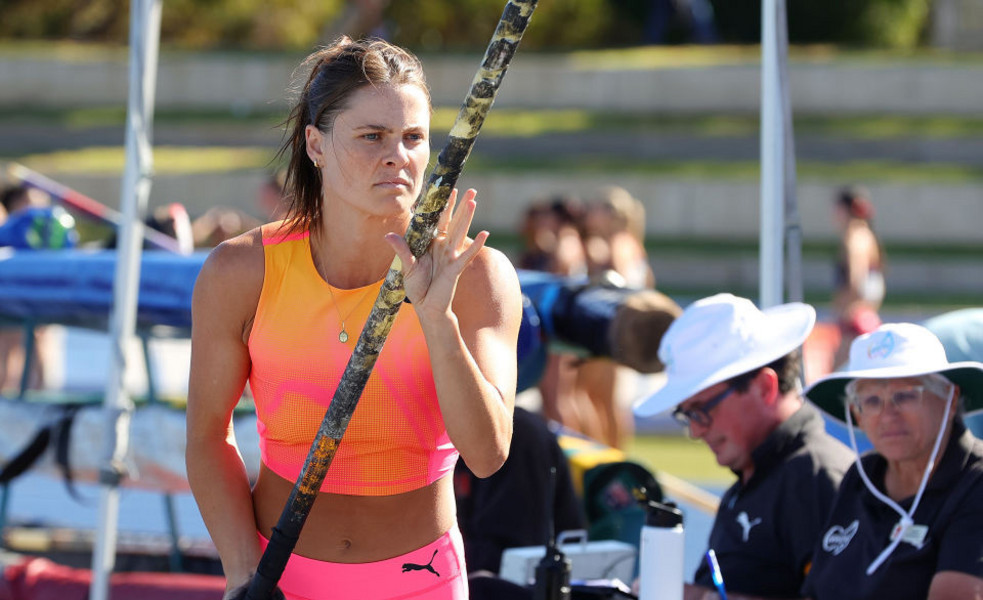 caudery pole vaulter 0037