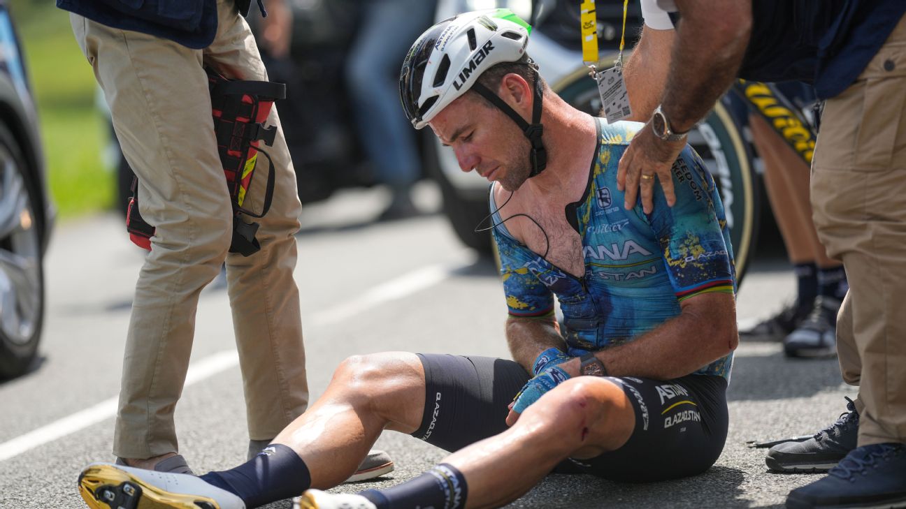 cavendish crash giro 2023 0031