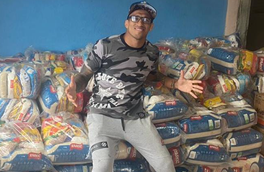 charles oliveira brazil 0019