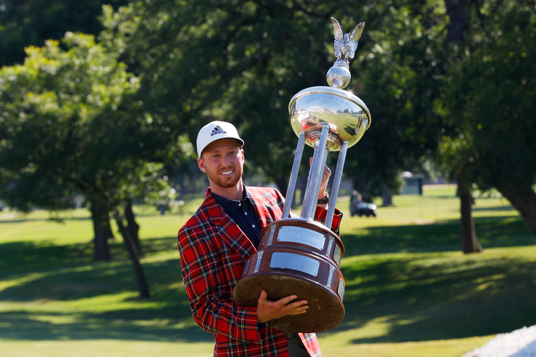 Charles Schwab plaid features