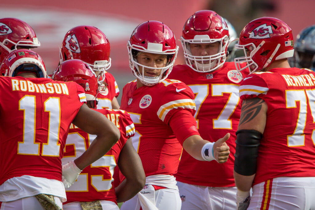 chiefs circle huddle 0018