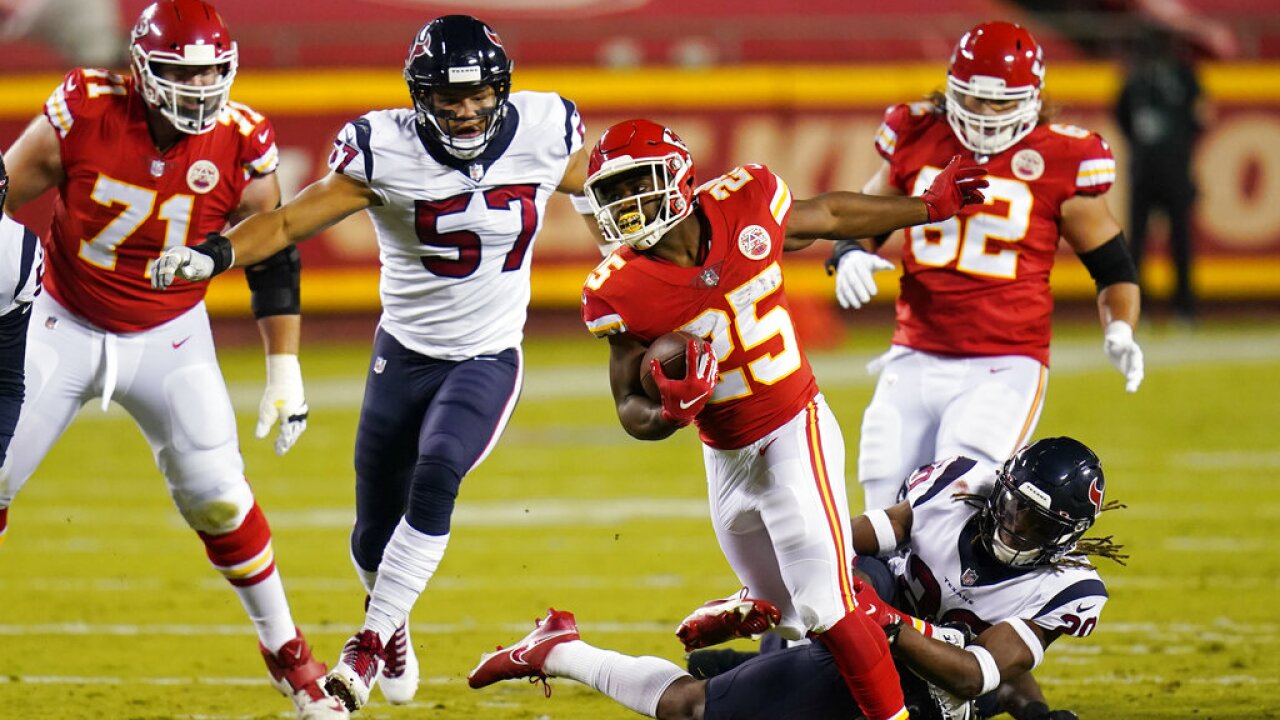 chiefs game day images 0042