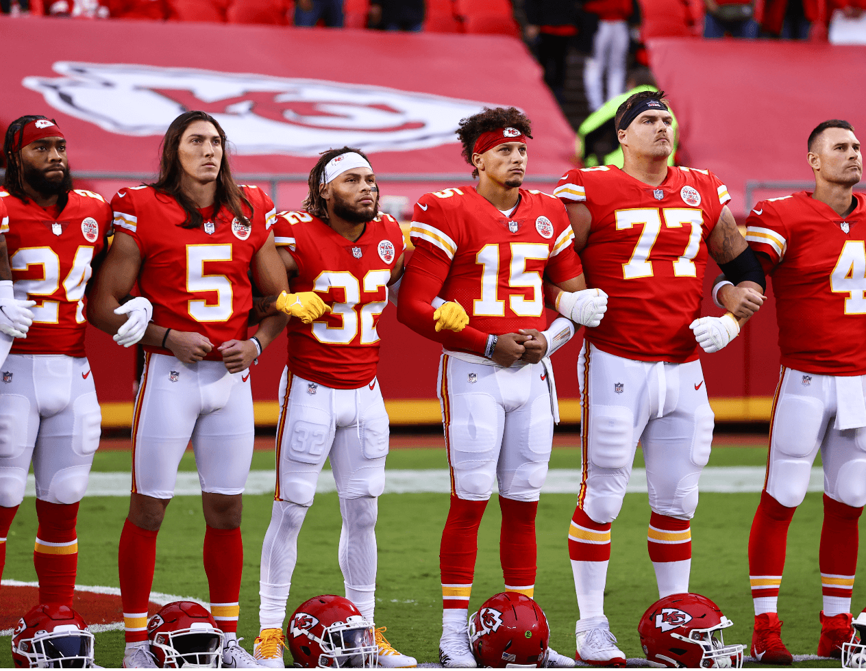 chiefs group picture 0012