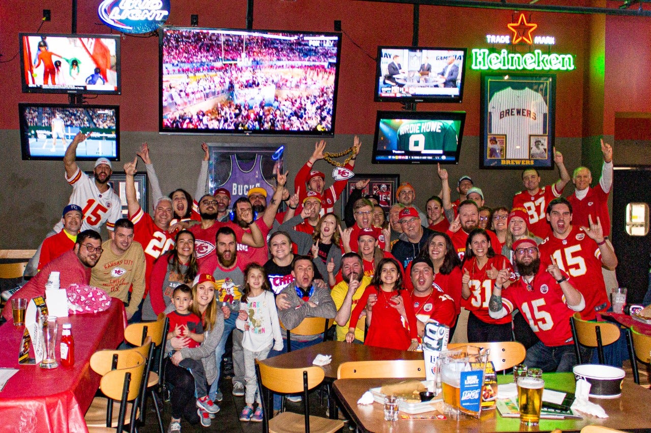 chiefs group picture 0017